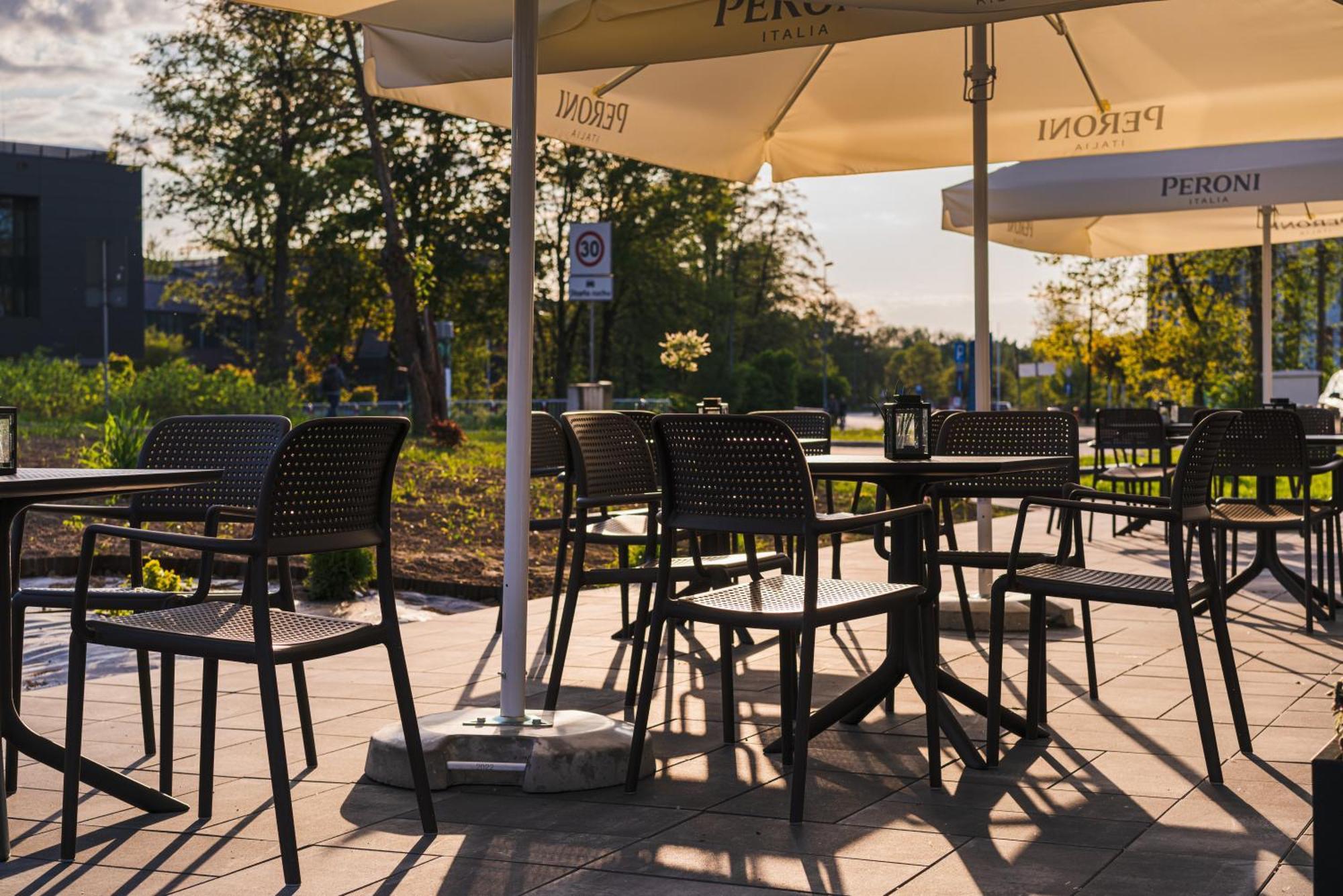 Easy One Premium Art Hotel apartamentowy