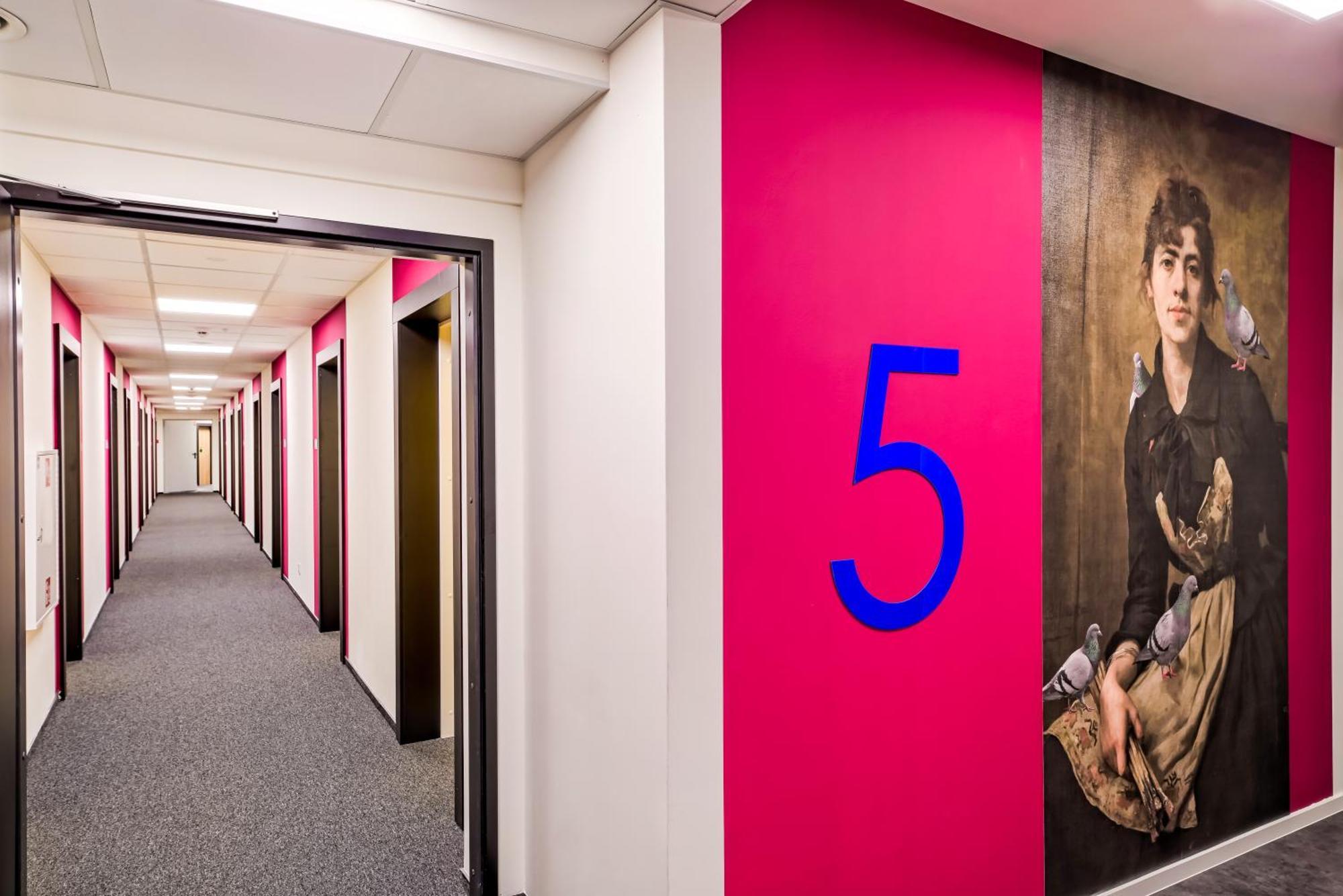 Easy One Premium Art Hotel apartamentowy *